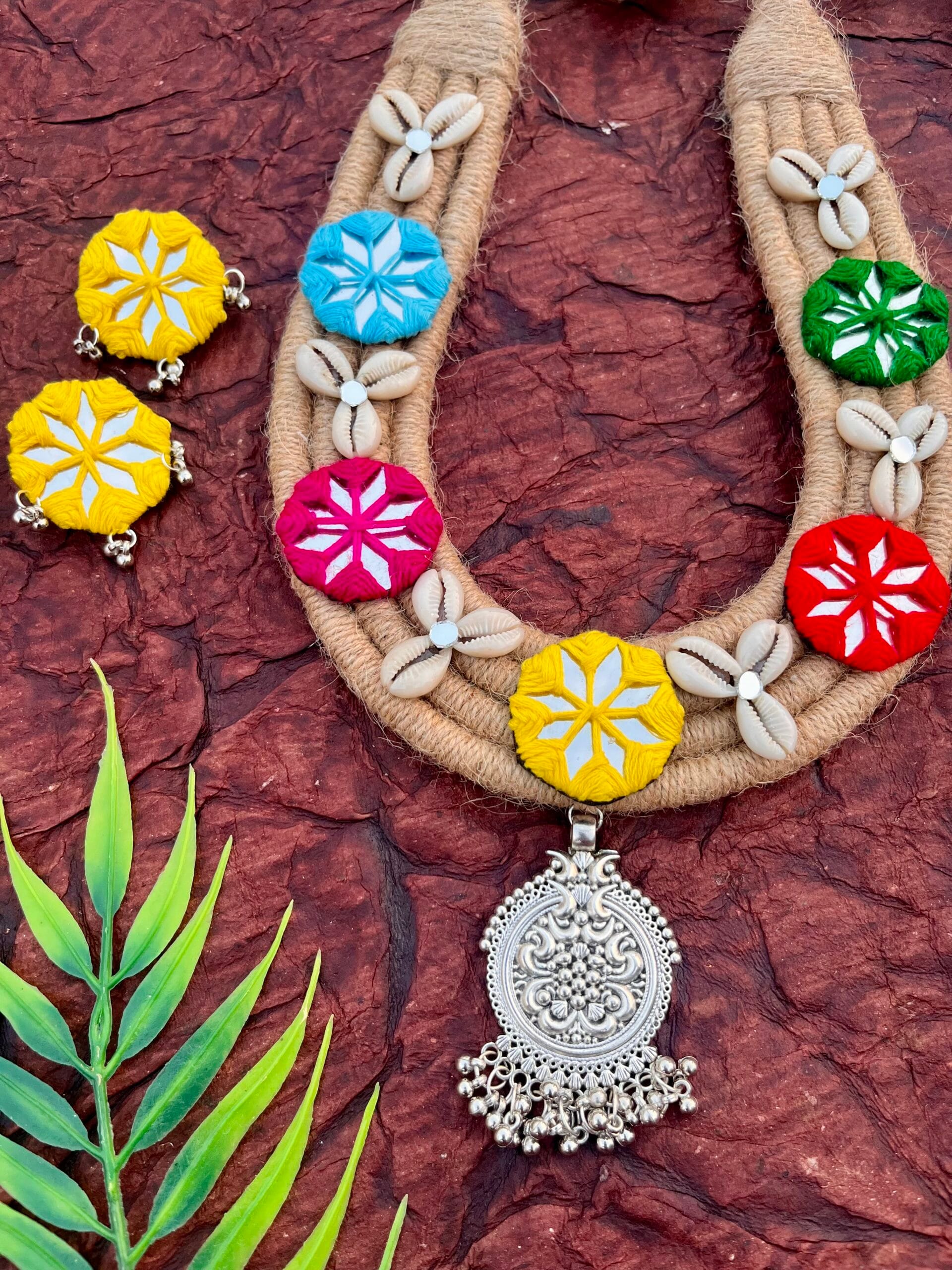 Jute & Mirror Neckpiece With Earrings-l image 0