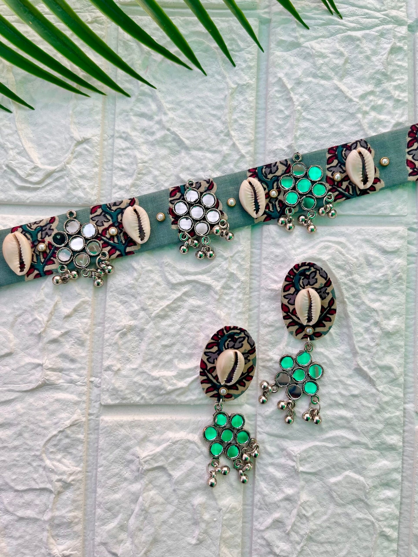 Kalamkari Mirror Choker With Earrings image 1