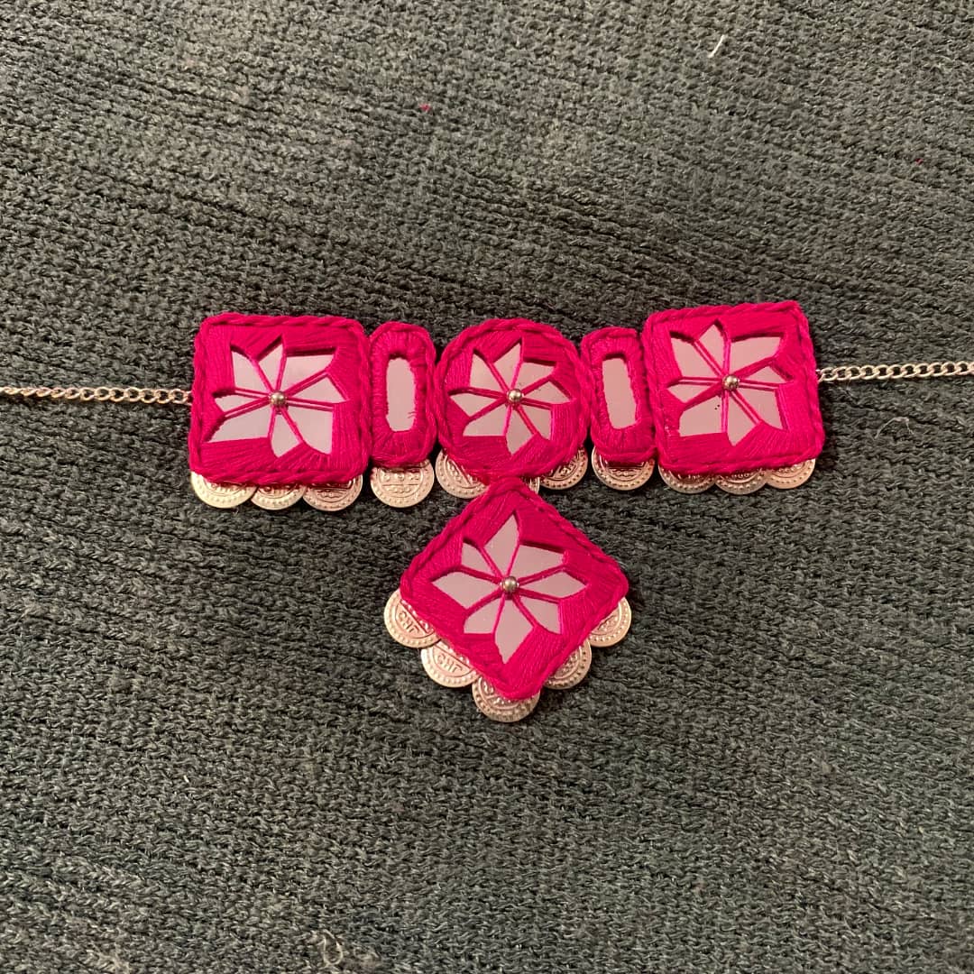 Bridal Mirror Set image 2