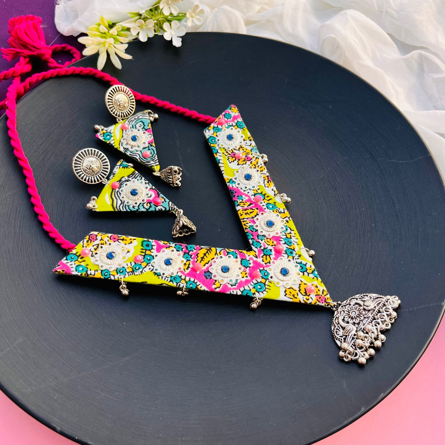 || Nazaqat Neon Set ||