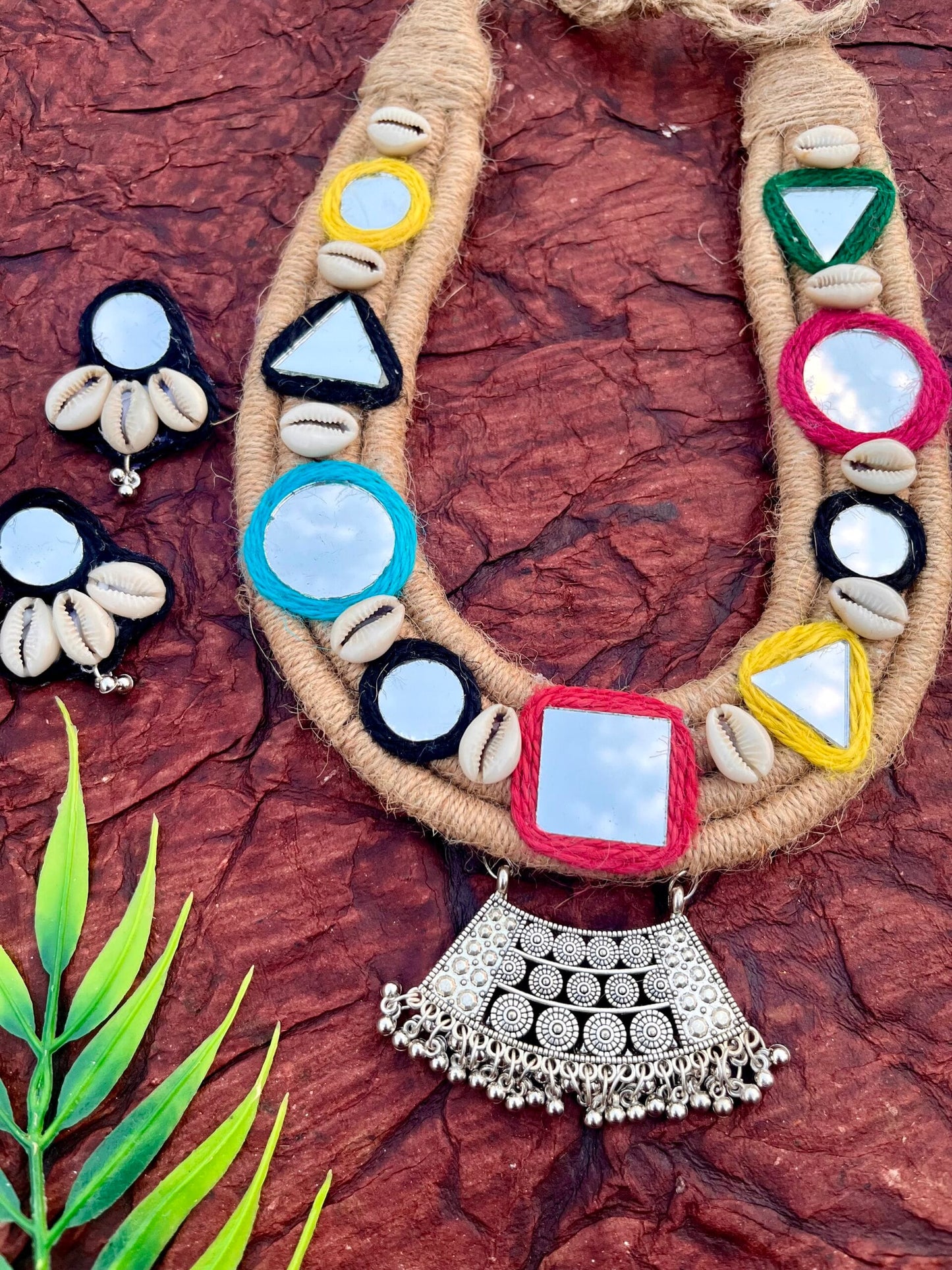 Jute & Mirror Neckpiece With Earrings-II image 0