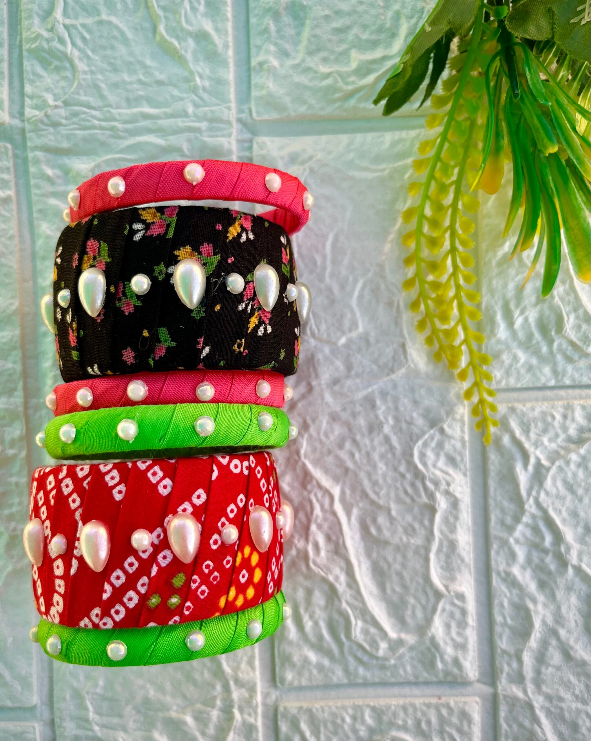 Printed Pearl Bangle Set image 0