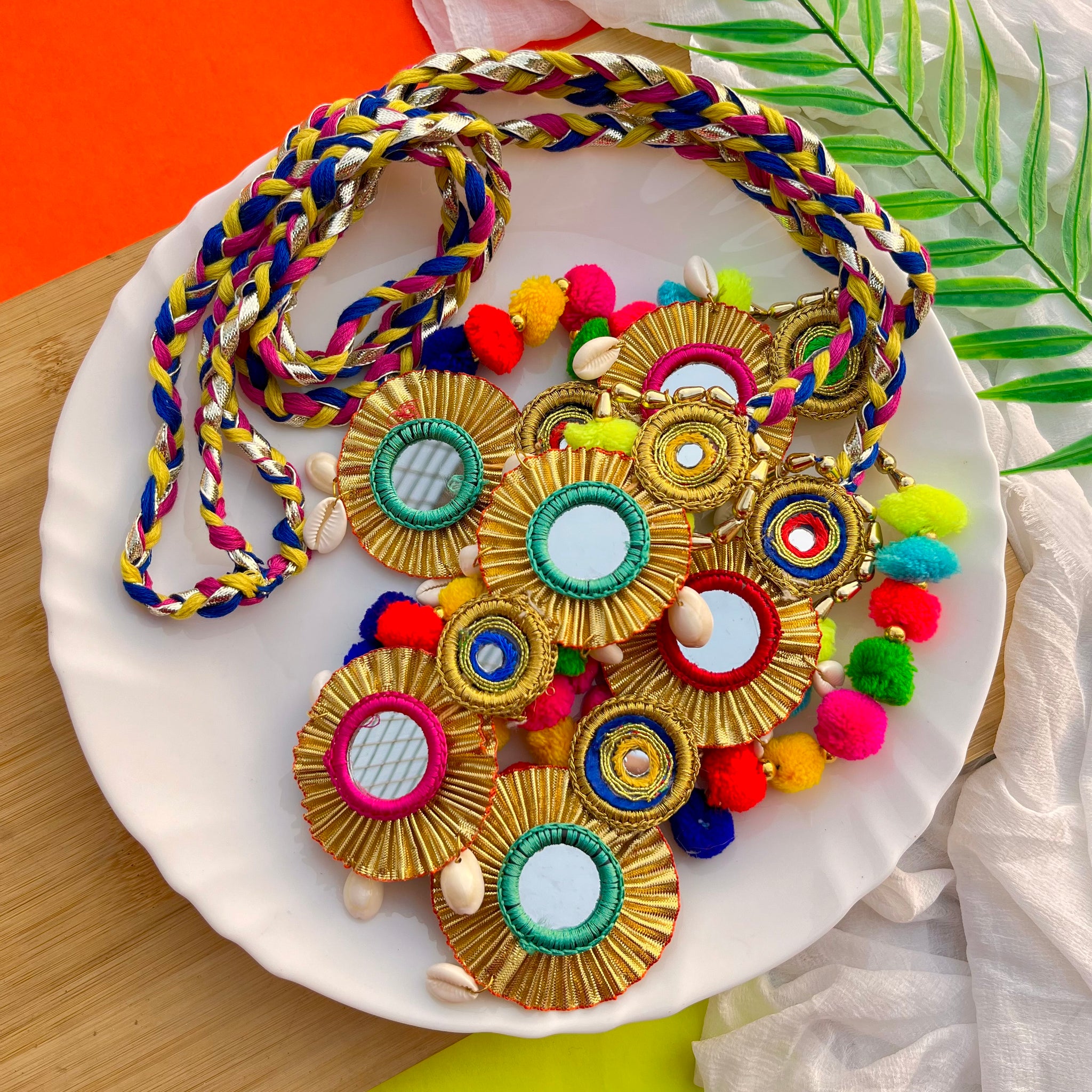 Nakhreela Decorative Paranda