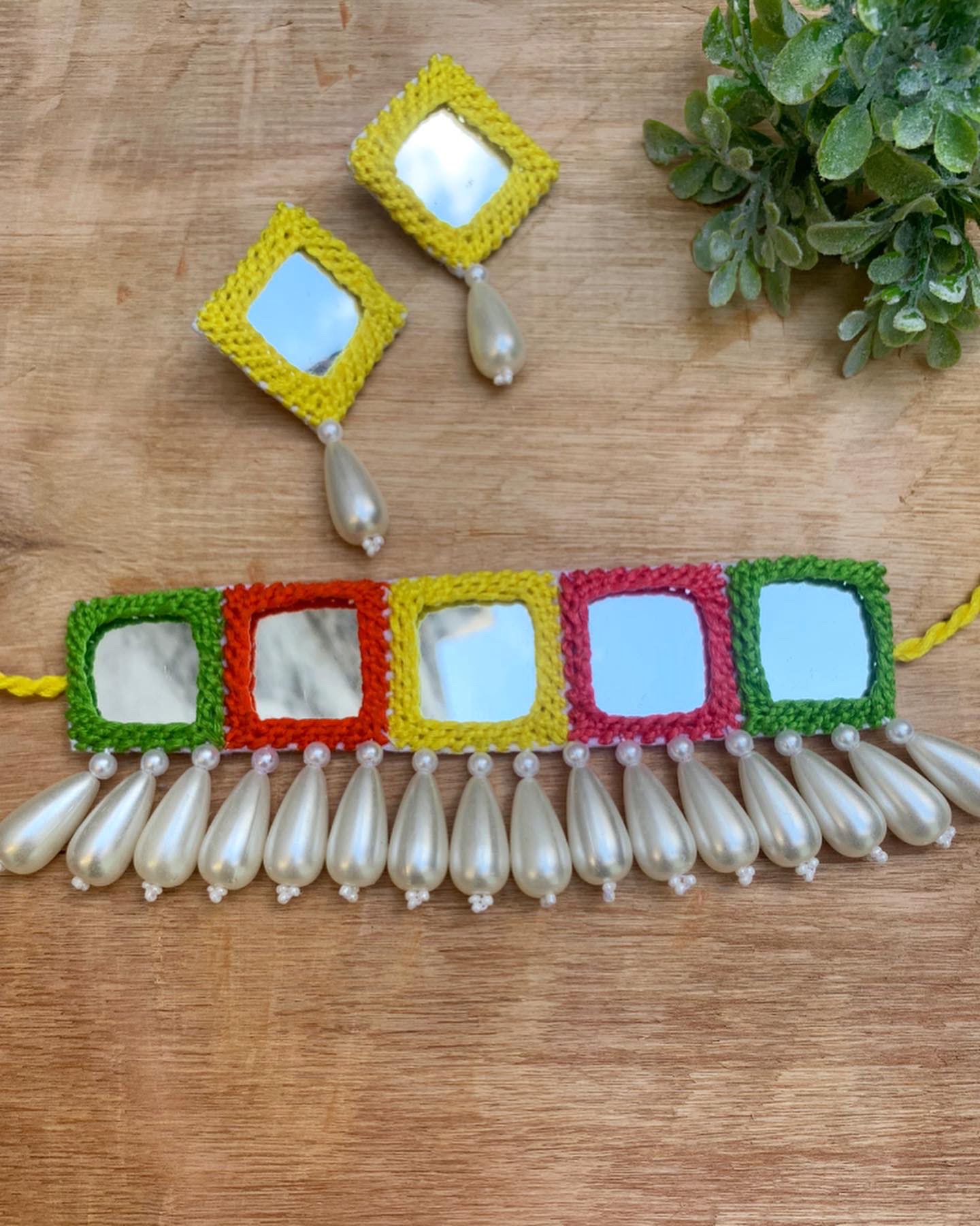 Square Mirror Jewellery Set image 0