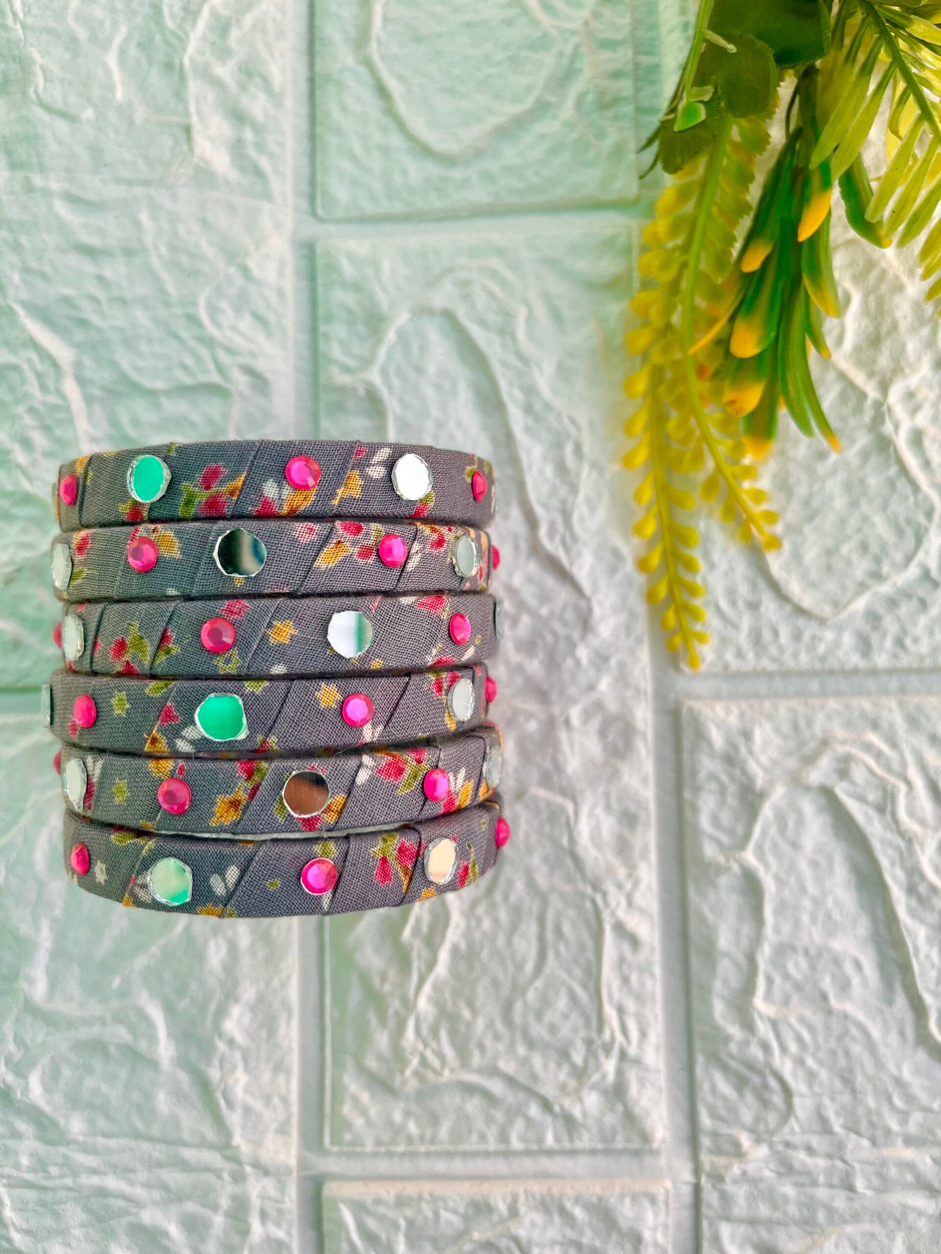 Printed Mirror Bangles Set image 3