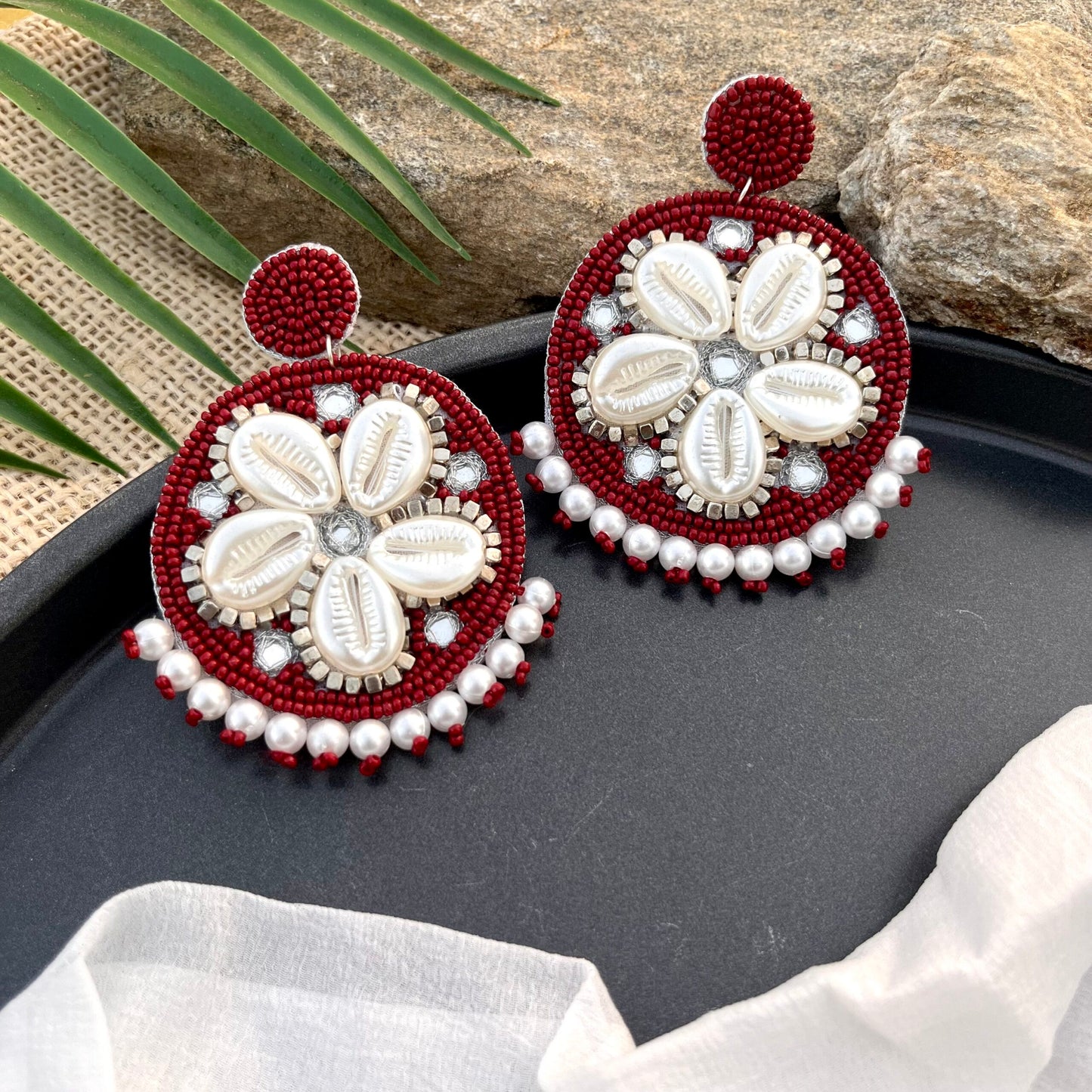 Desi Dangles-Round image 4