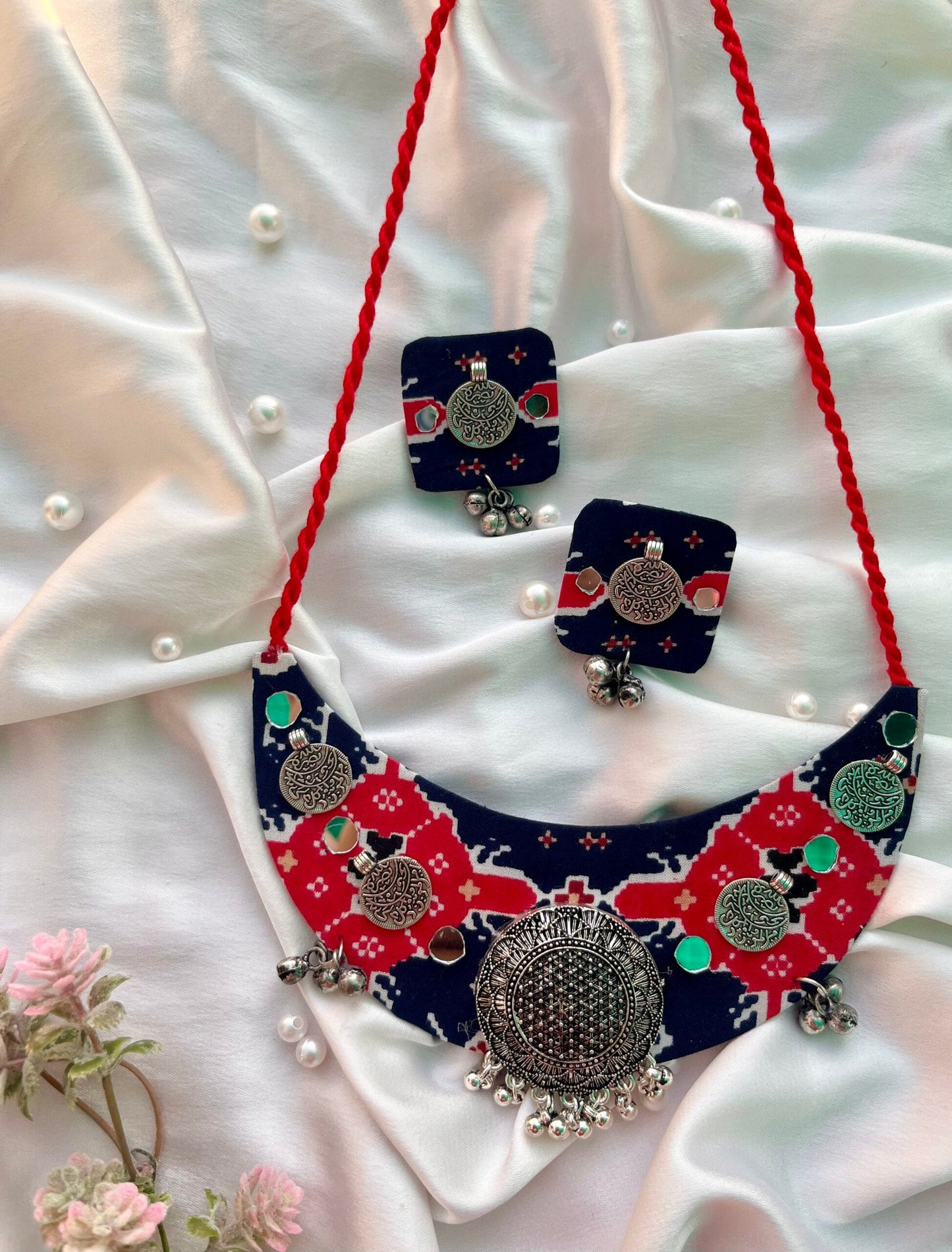 Oxidized Coin Neckpiece Set image 1