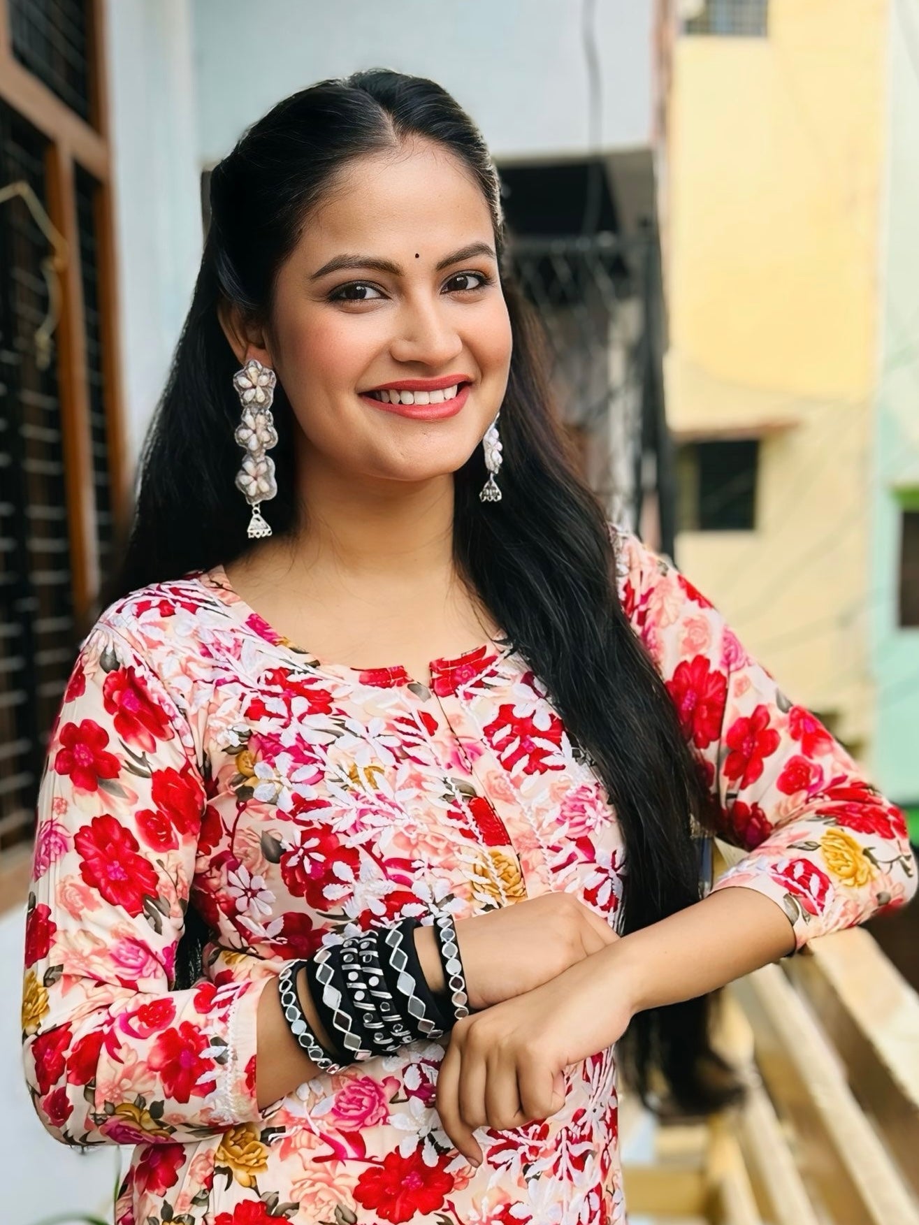 Daisy Dangles image 0