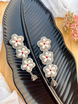 Daisy Dangles image 1