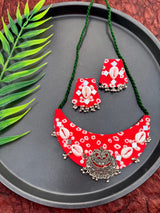 Bandhni Shell Neckpiece Set image 0