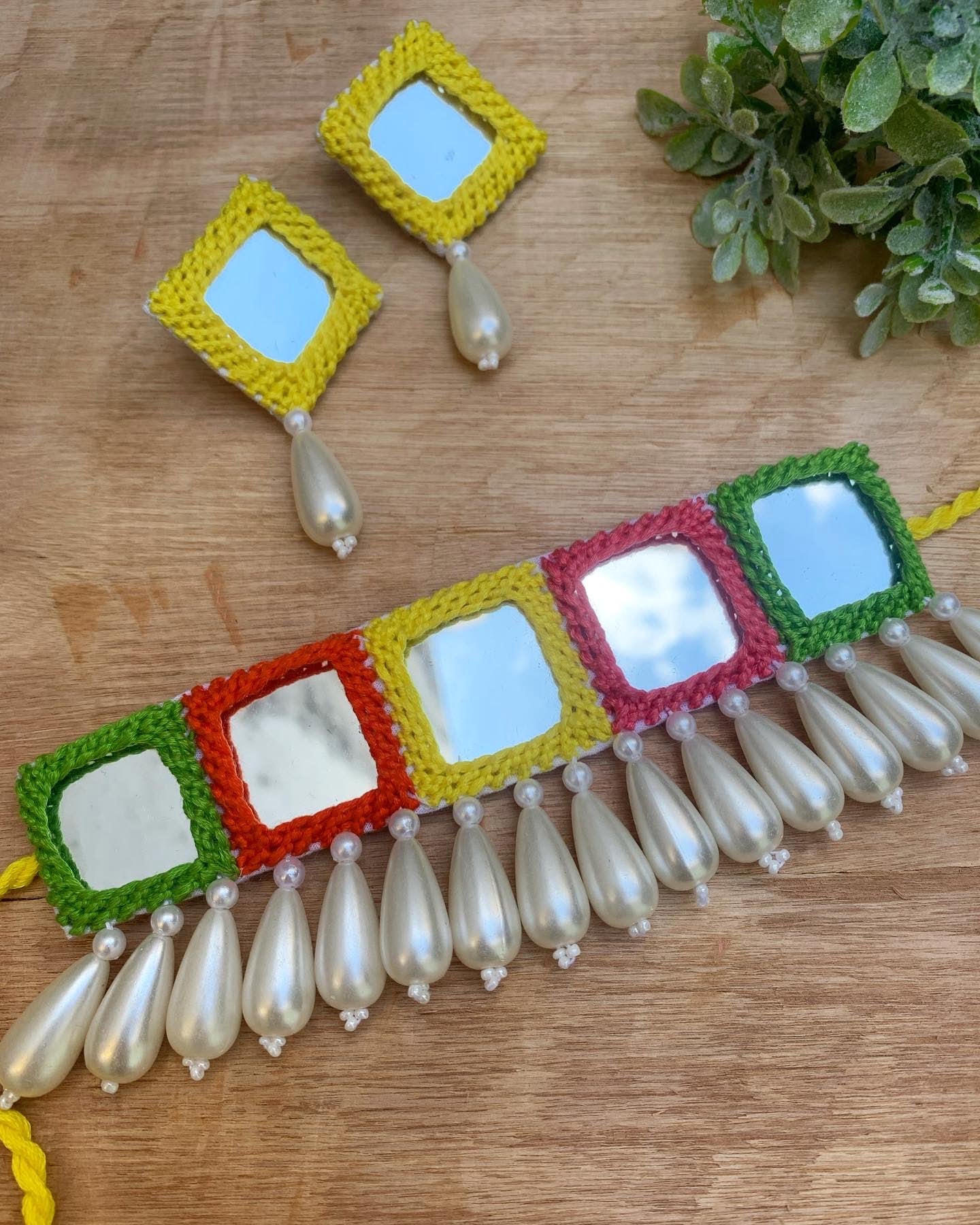 Square Mirror Jewellery Set image 1