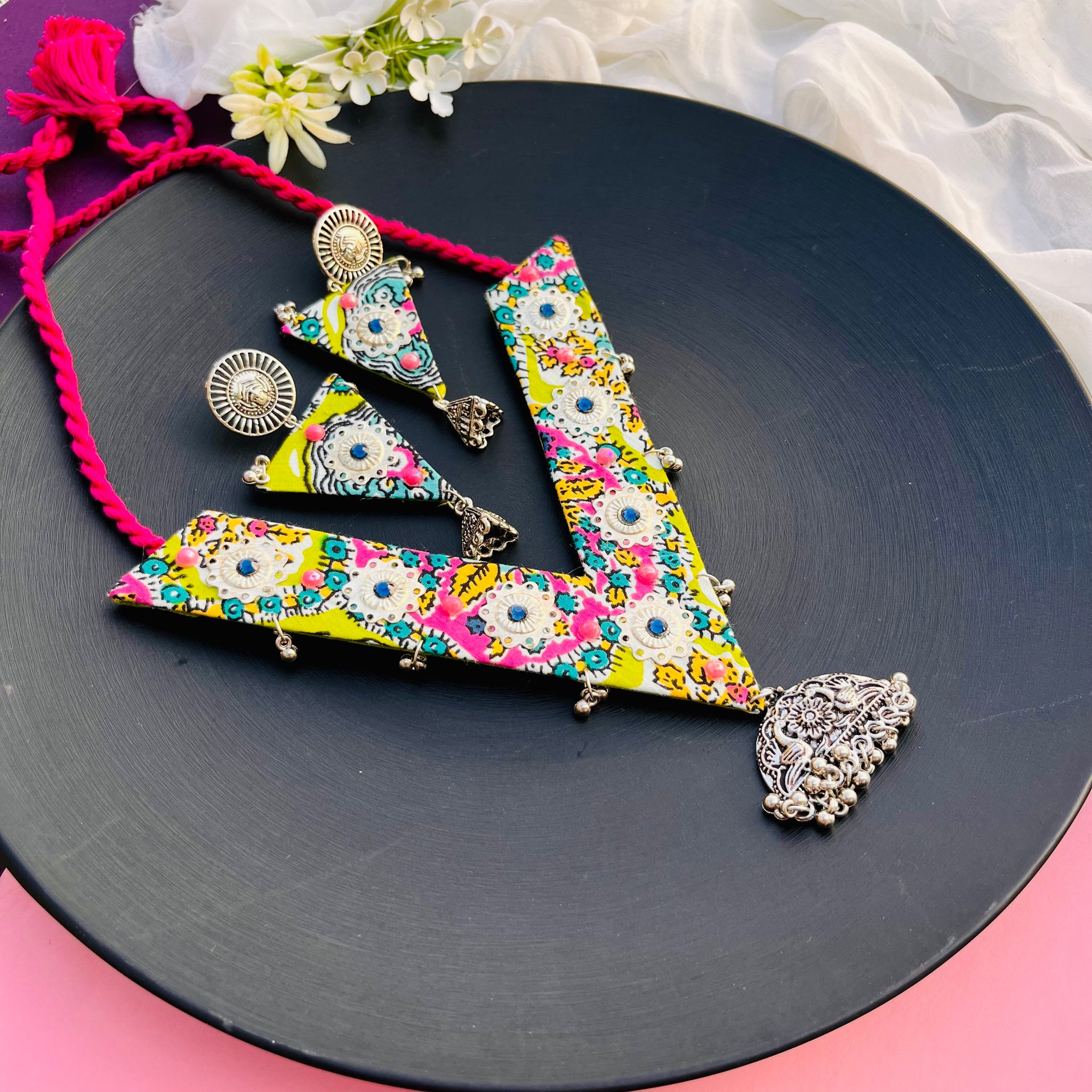 || Nazaqat Neon Set ||