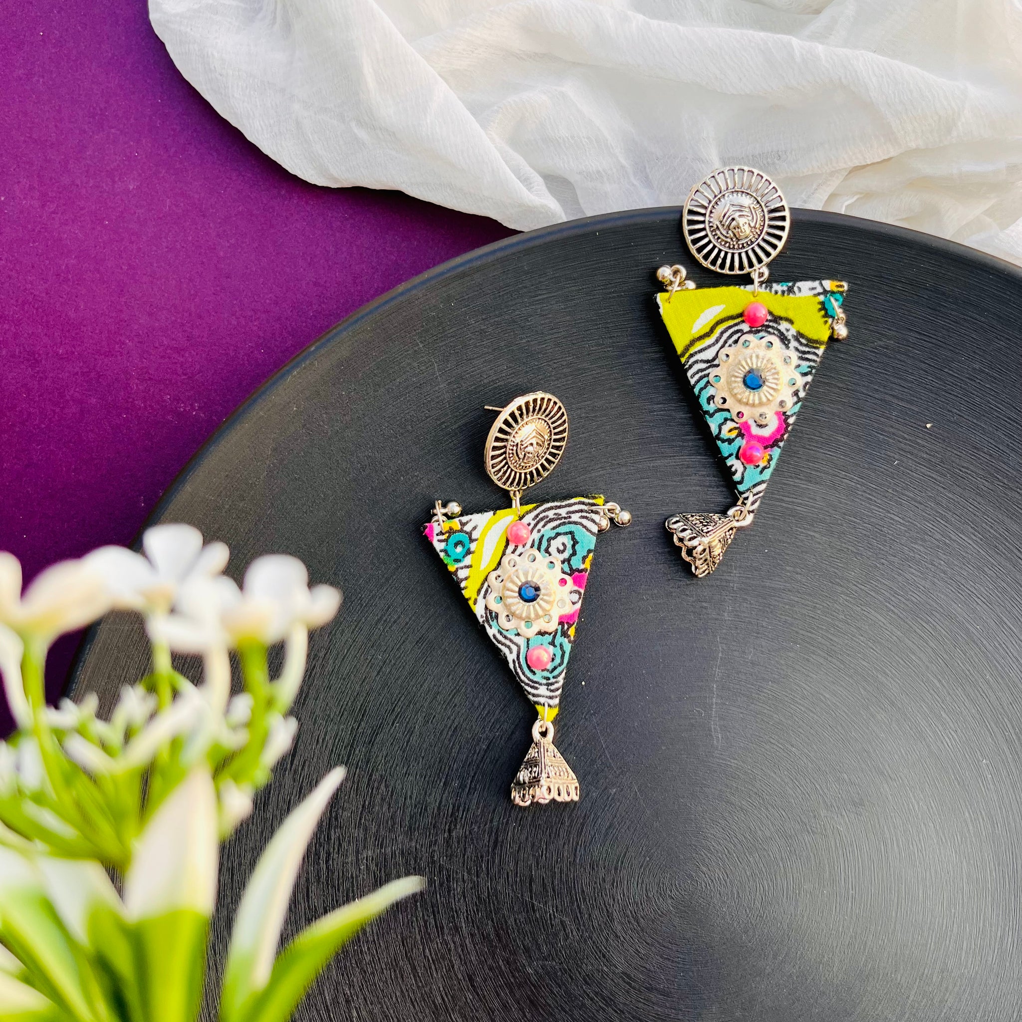 || Nazaqat Neon Set ||
