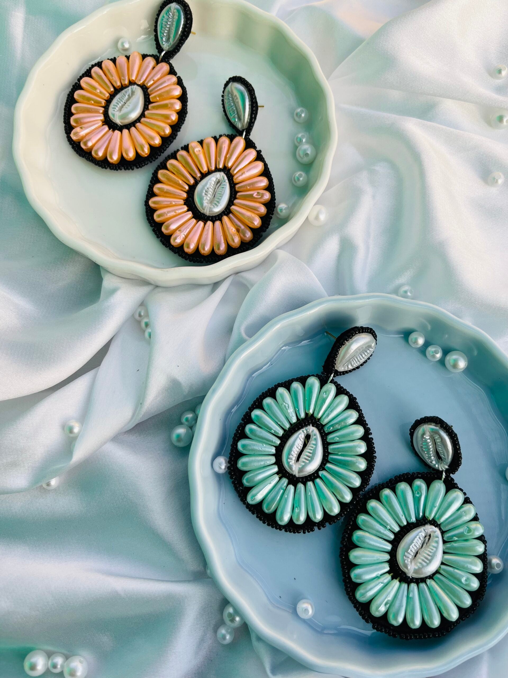 Daisy Drop Earrings-l image 0