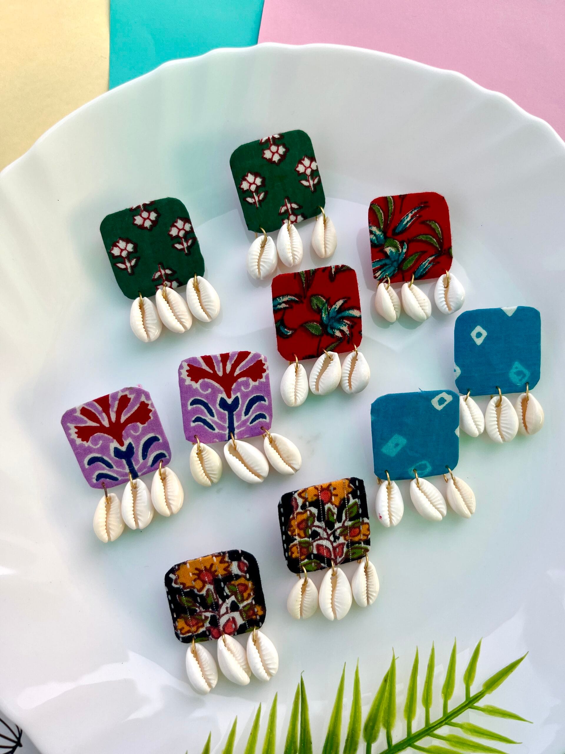 Party Return Favours-l image 0