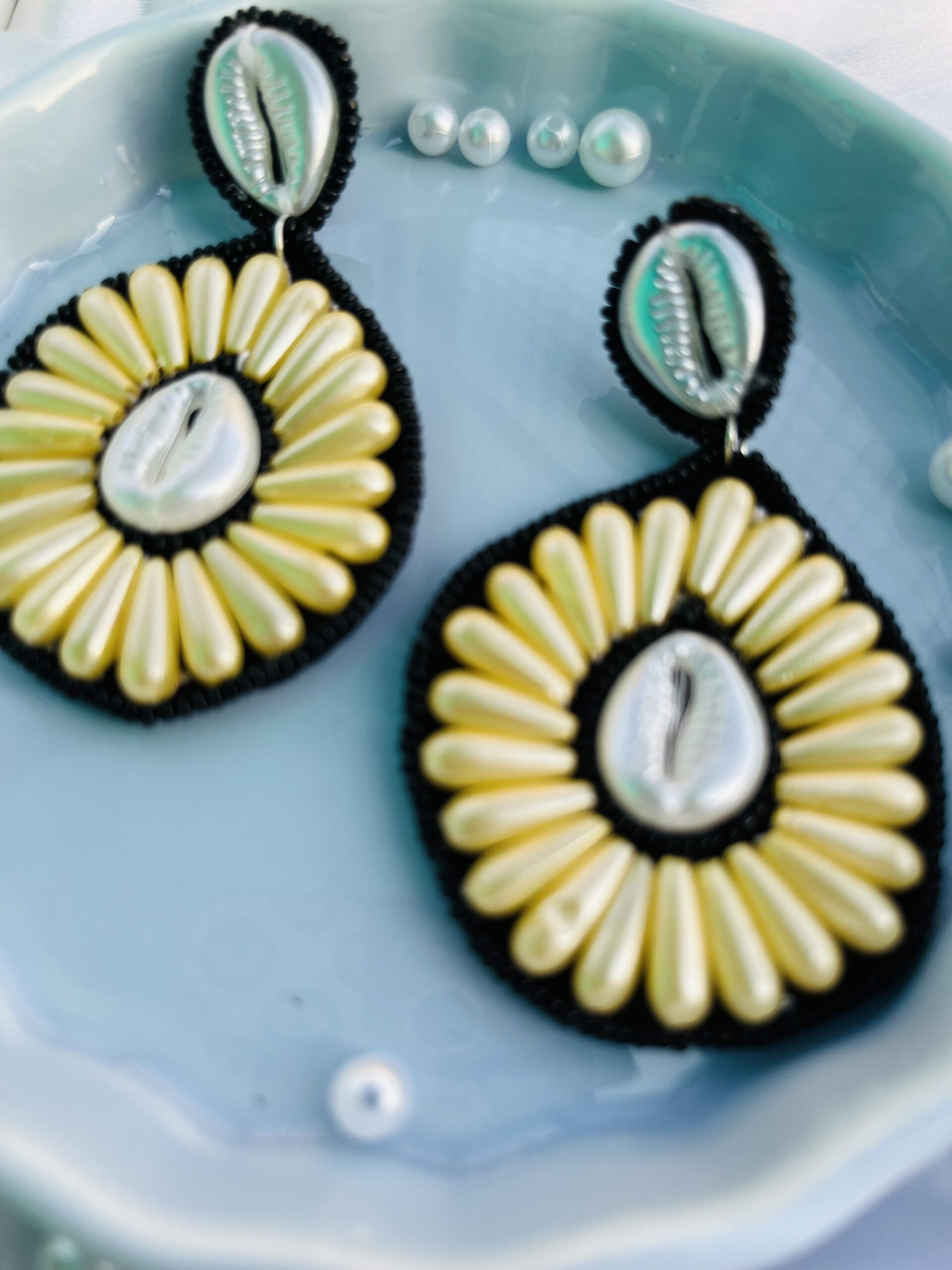 Daisy Drop Earrings-ll image 3