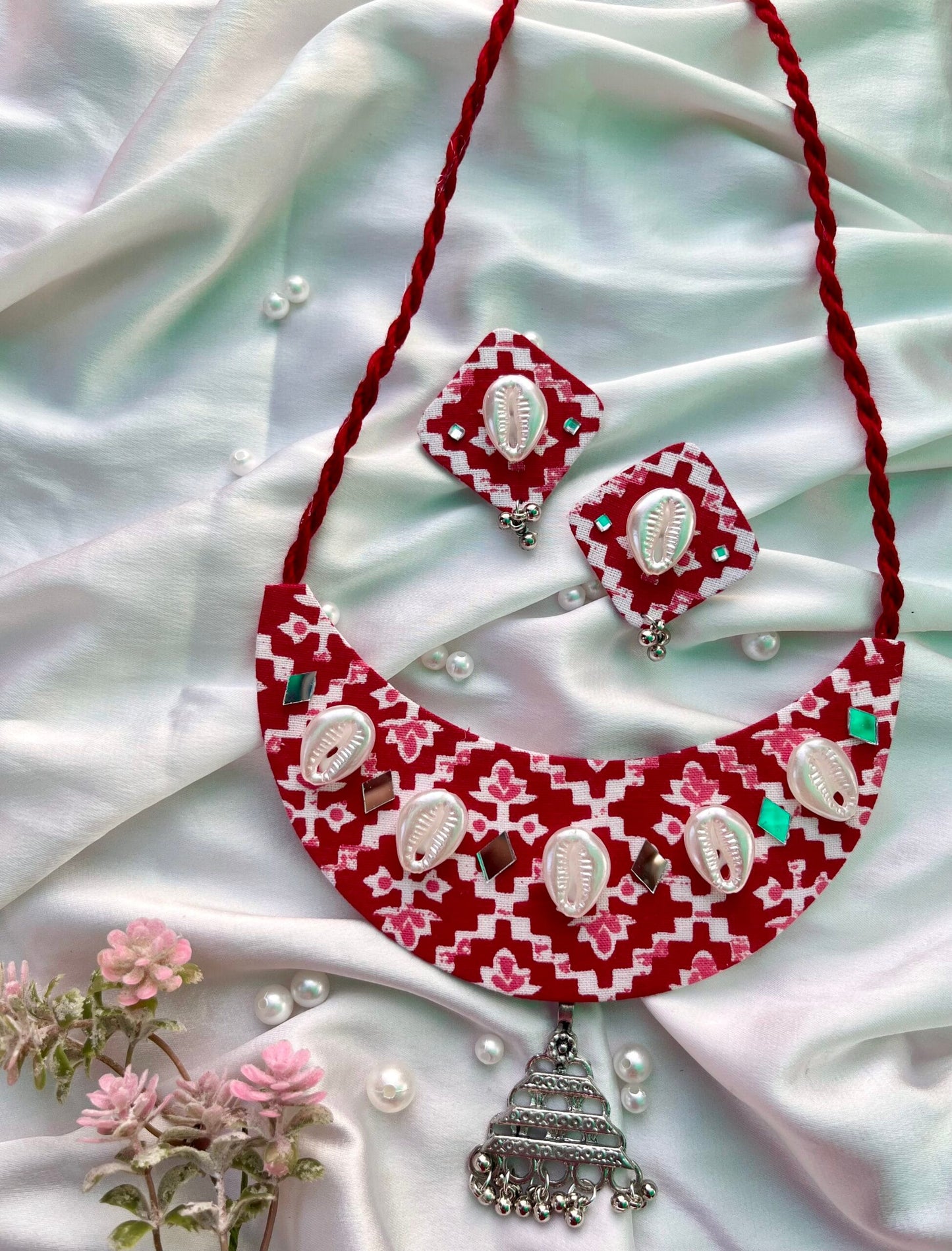 Printed Neckpiece Set image 1