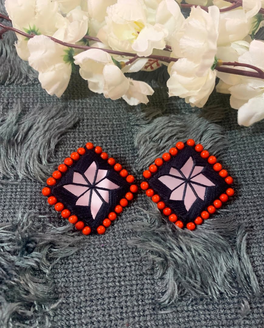 Black Mirror Studs & Ring image 1