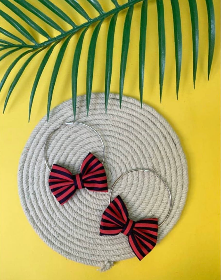 Striped Bow Hoops image 0