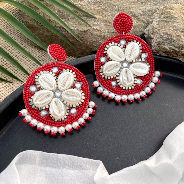Desi Dangles-Round