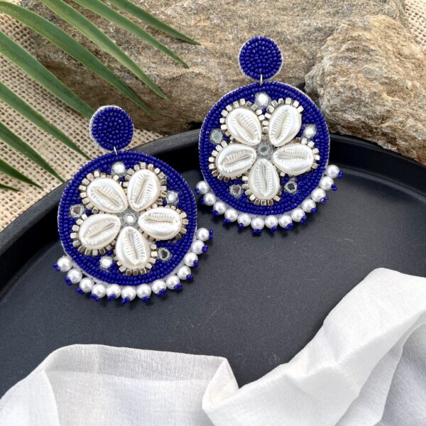 Desi Dangles-Round